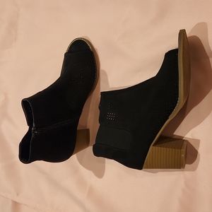 Women’s Sonoma Black Suede Ankle Boots with Peep Toe - Size 8 NWOT